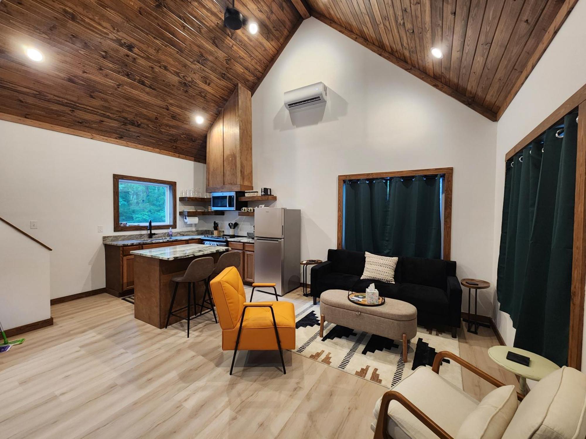 The Cabins At Northwood Trails Hot Springs Exterior photo